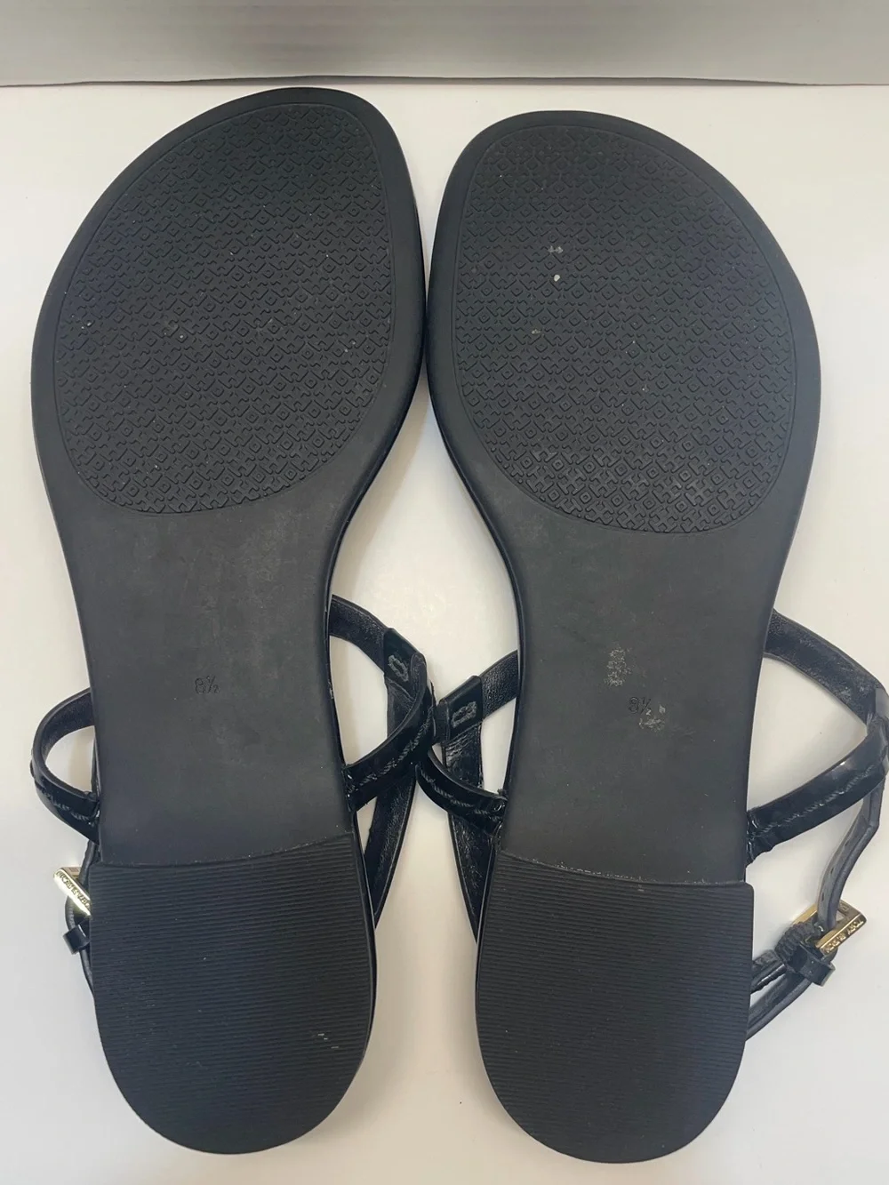 Tory Burch Sandals Dillan Black Leather Thong Gold Hardware Women Size 8 1/2